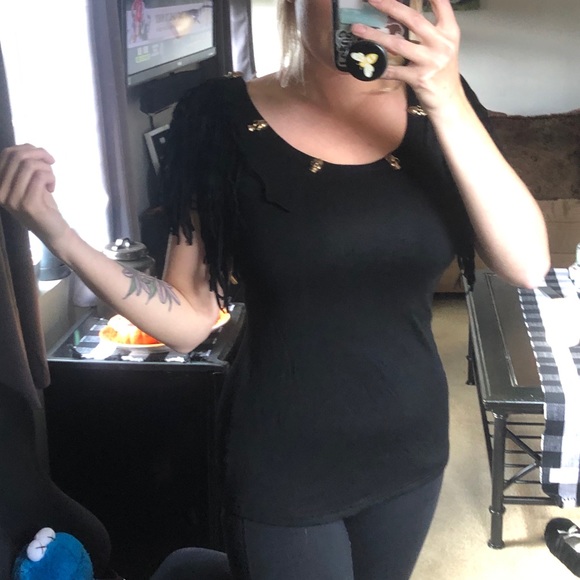 Skull & Fringe Top - Picture 8 of 11